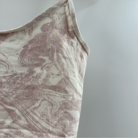 Forever 21 Cropped Tank Top – White & Light Purple Marble Pattern, Size Small - Picture 2 of 5